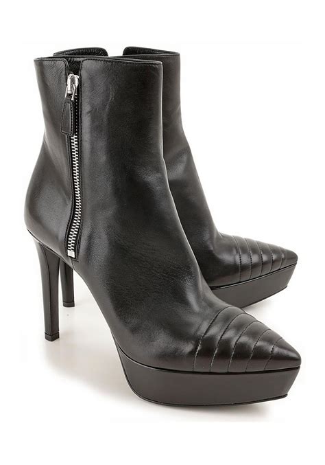 bottine femme prada|Bottines Femme: Bottes Haut de Gamme en Cuir .